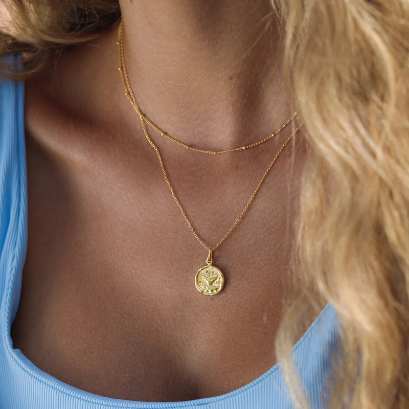 Necklace Whale Tail Gold